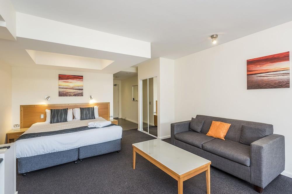 Assured Ascot Quays Apartment Hotel Perth Esterno foto