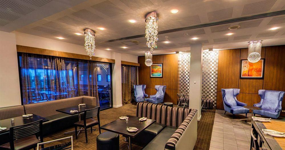 Assured Ascot Quays Apartment Hotel Perth Esterno foto