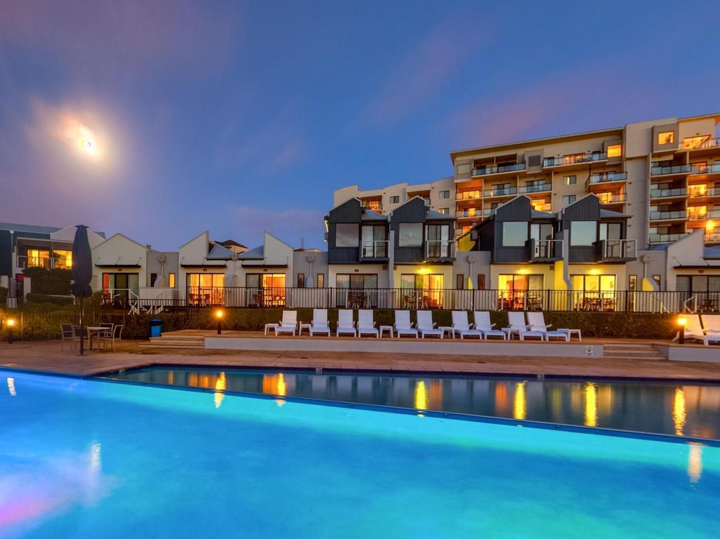 Assured Ascot Quays Apartment Hotel Perth Esterno foto
