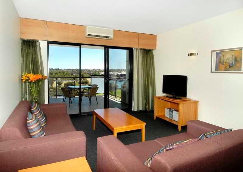 Assured Ascot Quays Apartment Hotel Perth Esterno foto