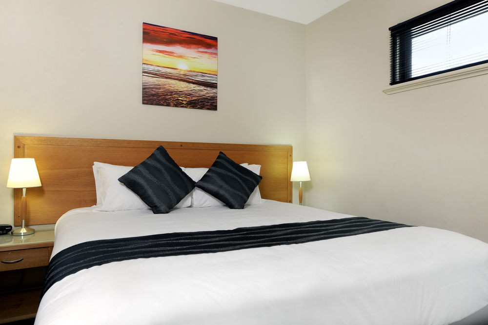 Assured Ascot Quays Apartment Hotel Perth Esterno foto