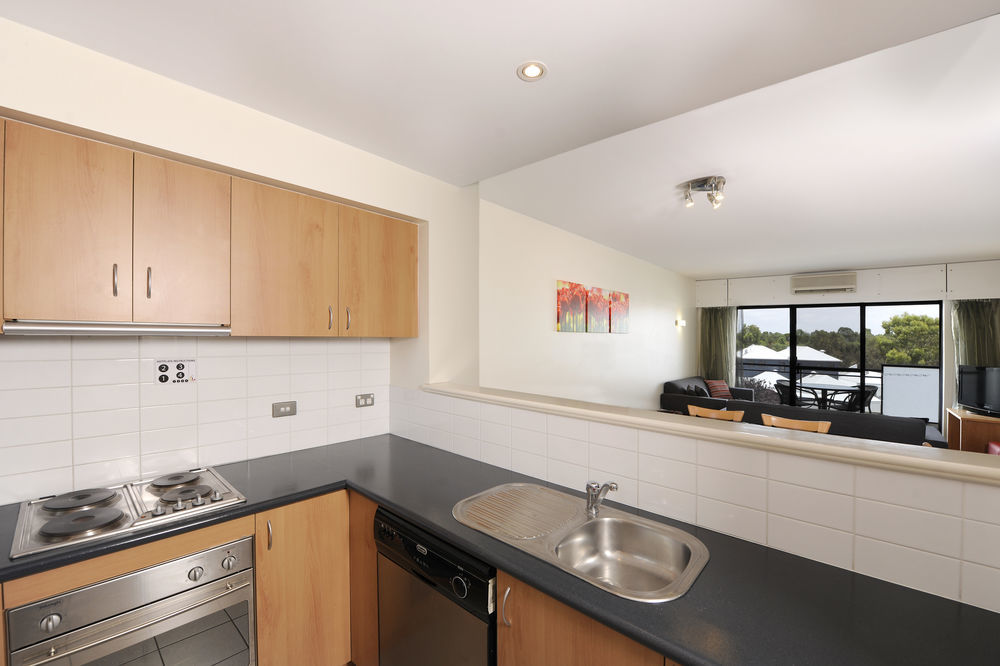 Assured Ascot Quays Apartment Hotel Perth Esterno foto