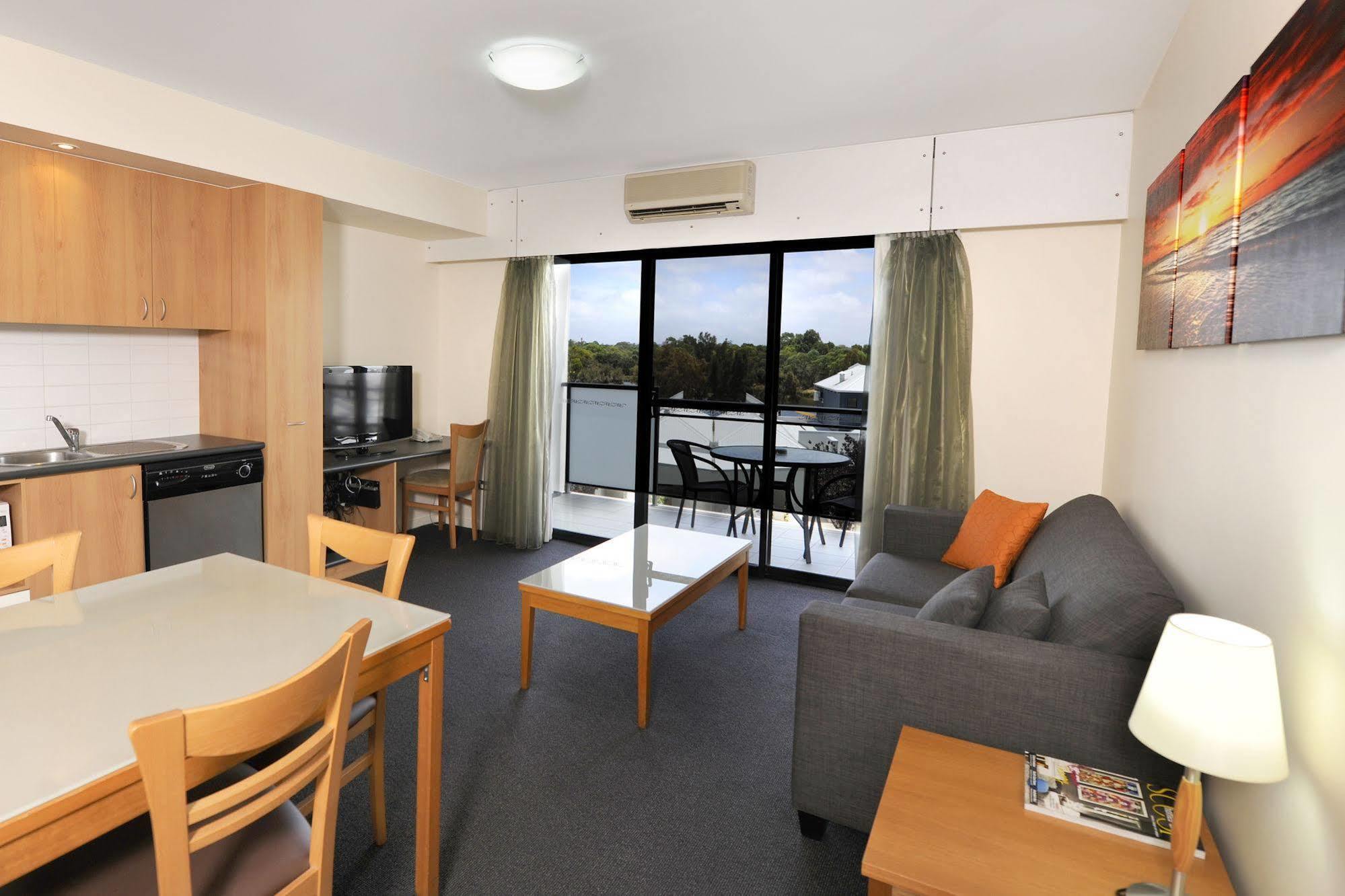Assured Ascot Quays Apartment Hotel Perth Esterno foto