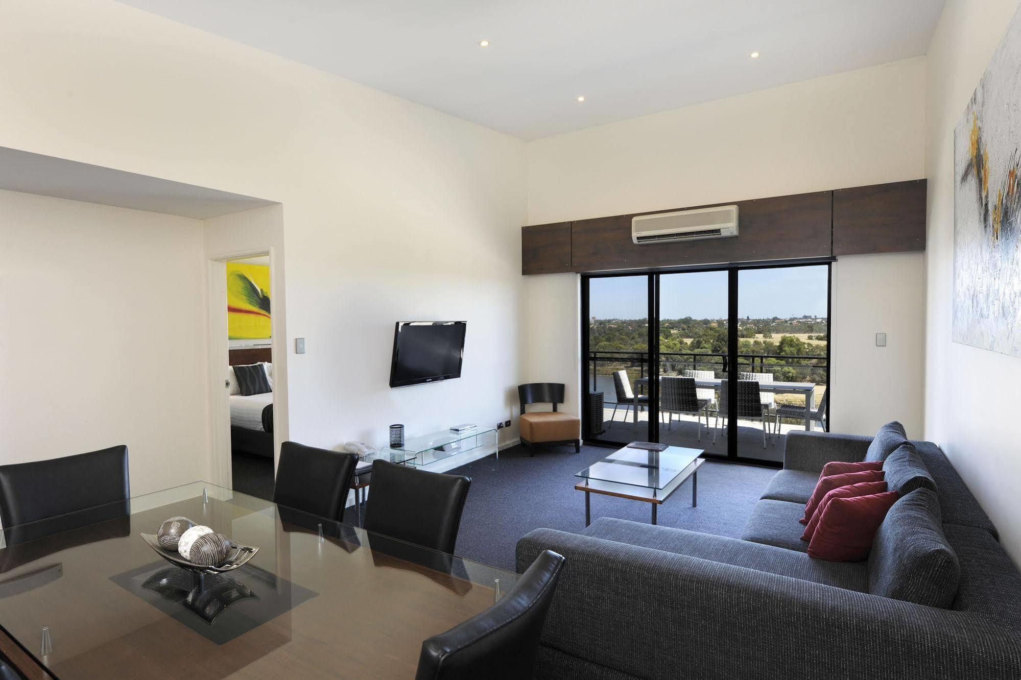 Assured Ascot Quays Apartment Hotel Perth Esterno foto